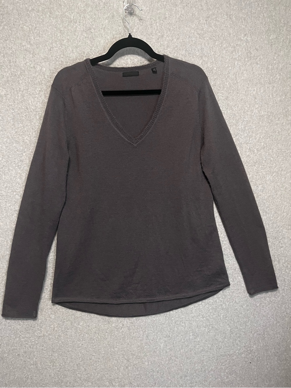 ATM Anthony Thomas Melillo 100% Cashmere V-Neck Sweater